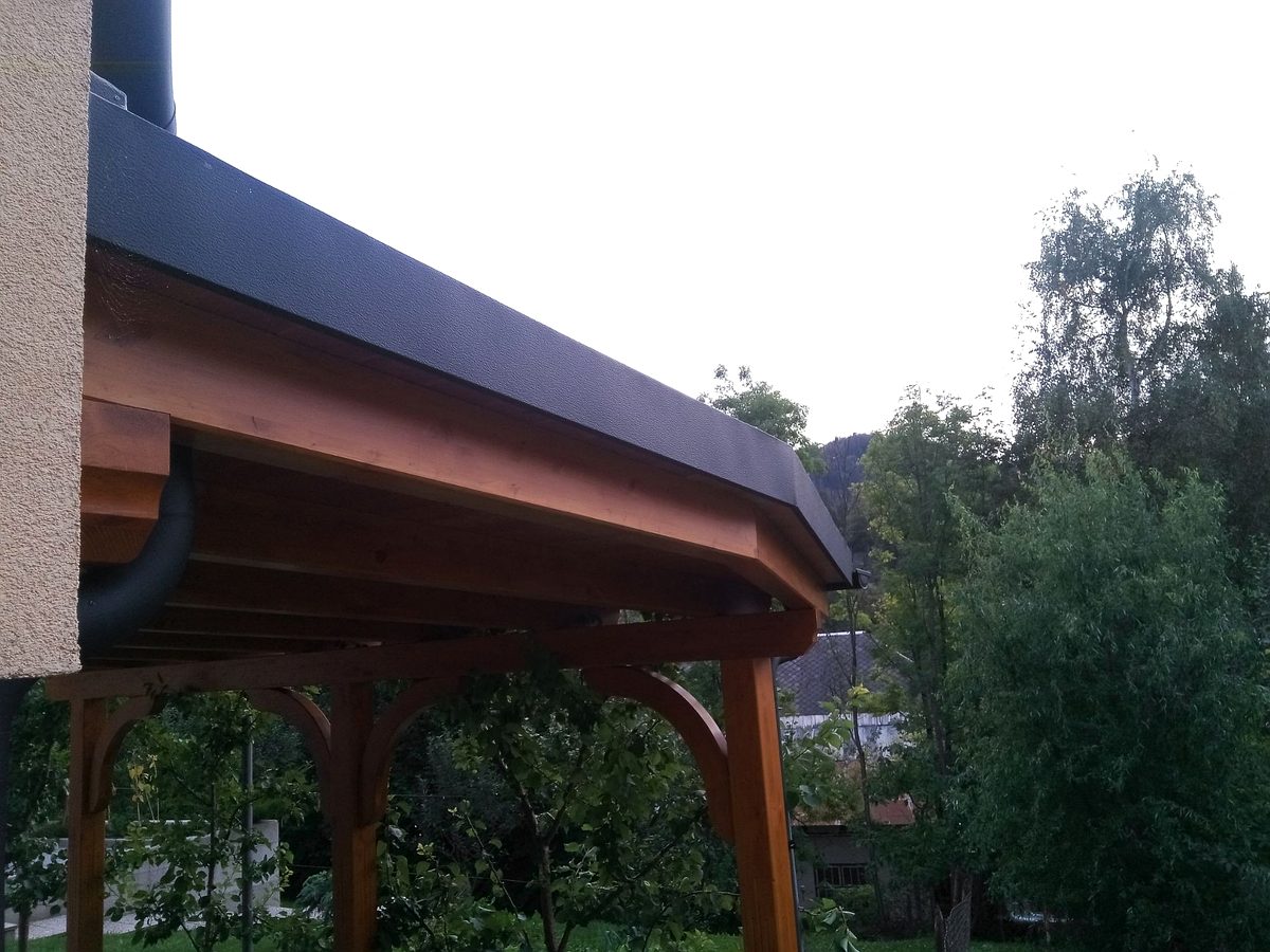 Montaj jgheaburi burlane si accesorii acoperis