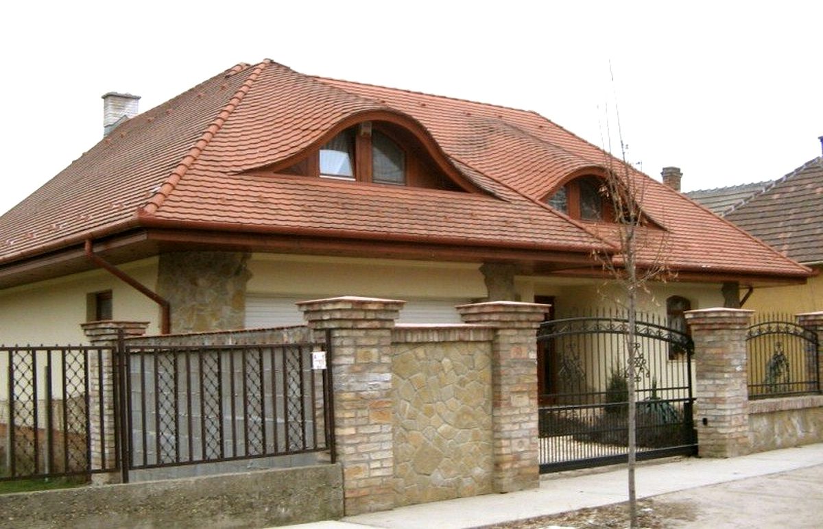Firma Acoperisuri Busteni