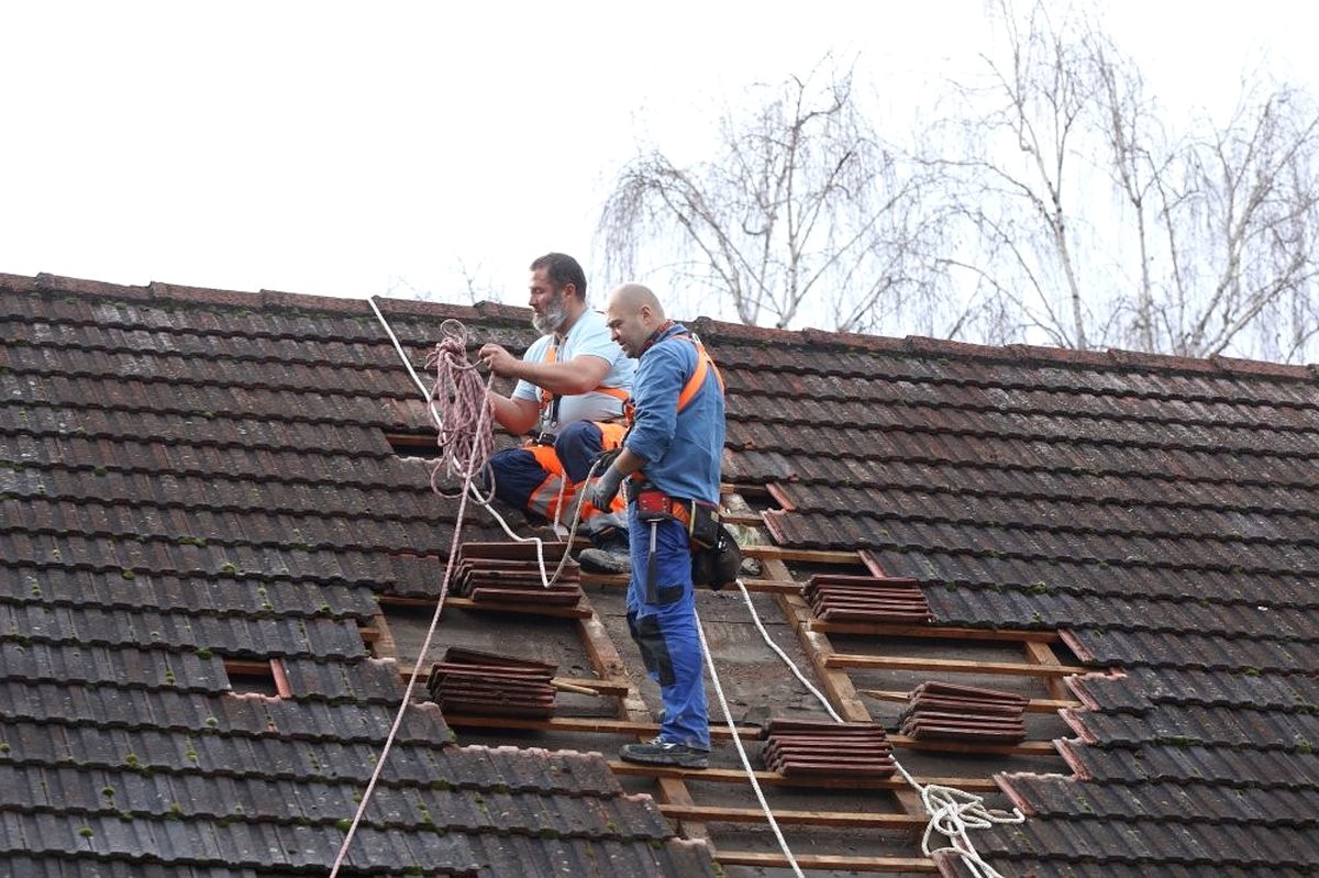 Reparatii acoperis si inlocuiri partiale