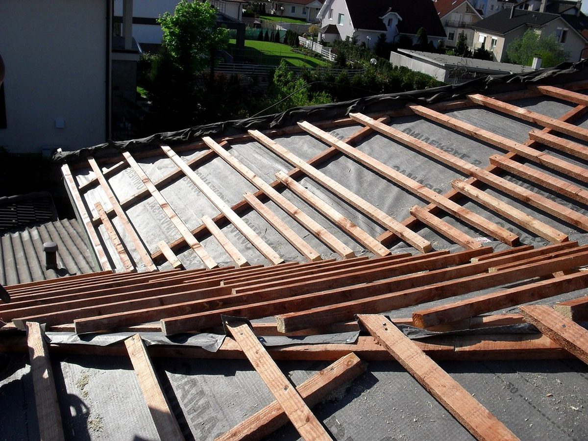 Reparatii acoperis si inlocuiri partiale