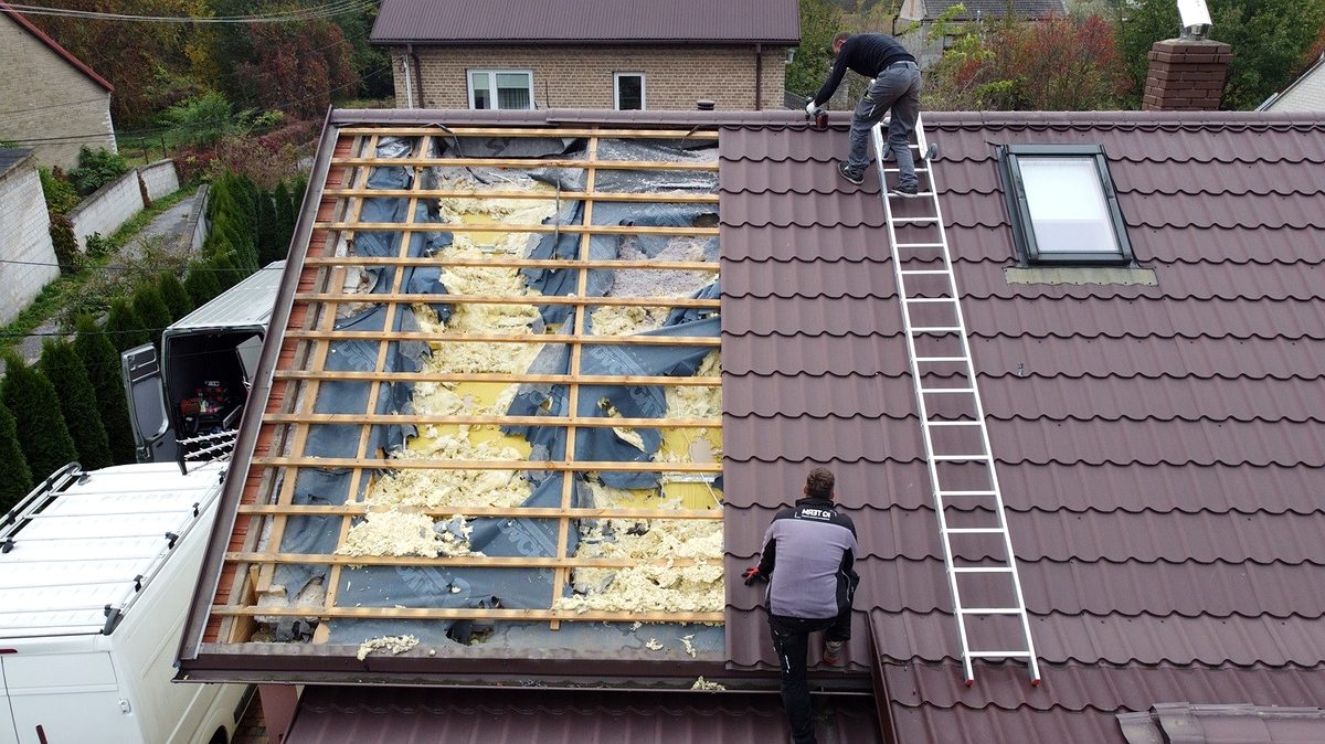 Reparatii acoperis si inlocuiri partiale