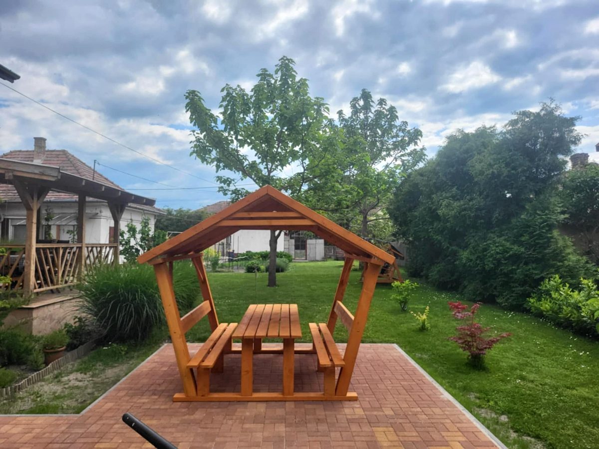 Acoperisuri pentru terase foisoare si pergole