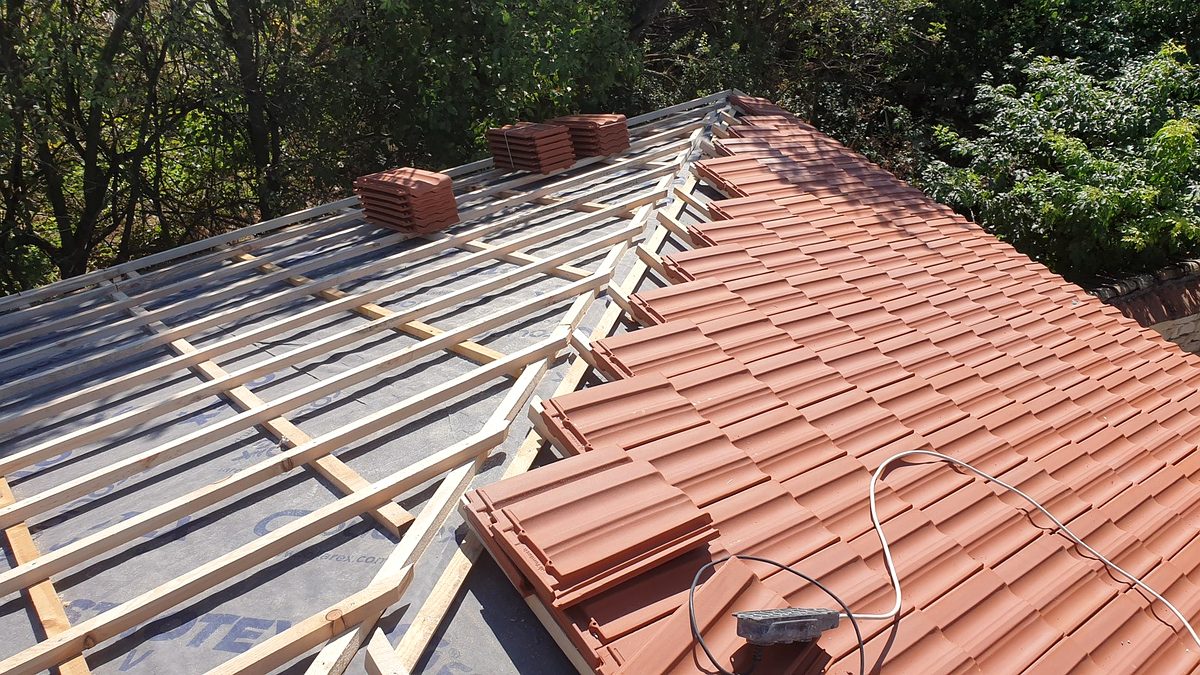 Montaj tigla metalica, tigla ceramica si tabla cutata